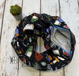 Hidden Pocket Infinity Scarf- Wizarding World