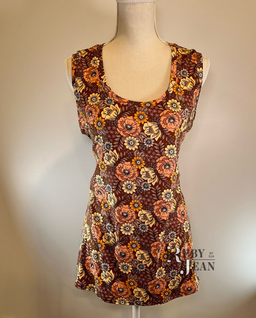 Essential Tank- 60’s Floral *1X*