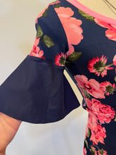 Load image into Gallery viewer, Hot Pink Floral Flutter Sleeve Top
